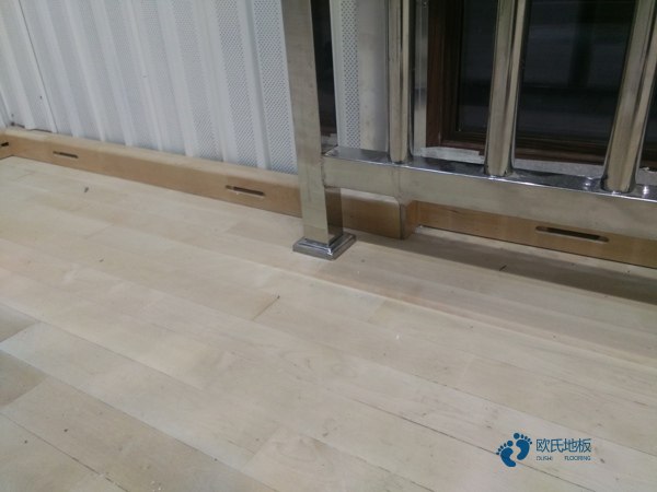 鎮(zhèn)江室內(nèi)運(yùn)動木地板工程施工