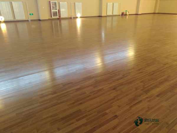 安徽室內(nèi)運(yùn)動(dòng)木地板生產(chǎn)廠商